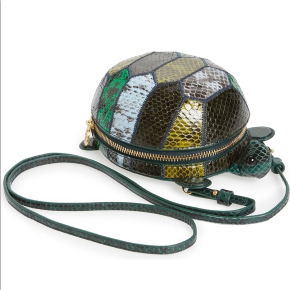 Tory Burch Handbags - Tory Burch Turtle Purse